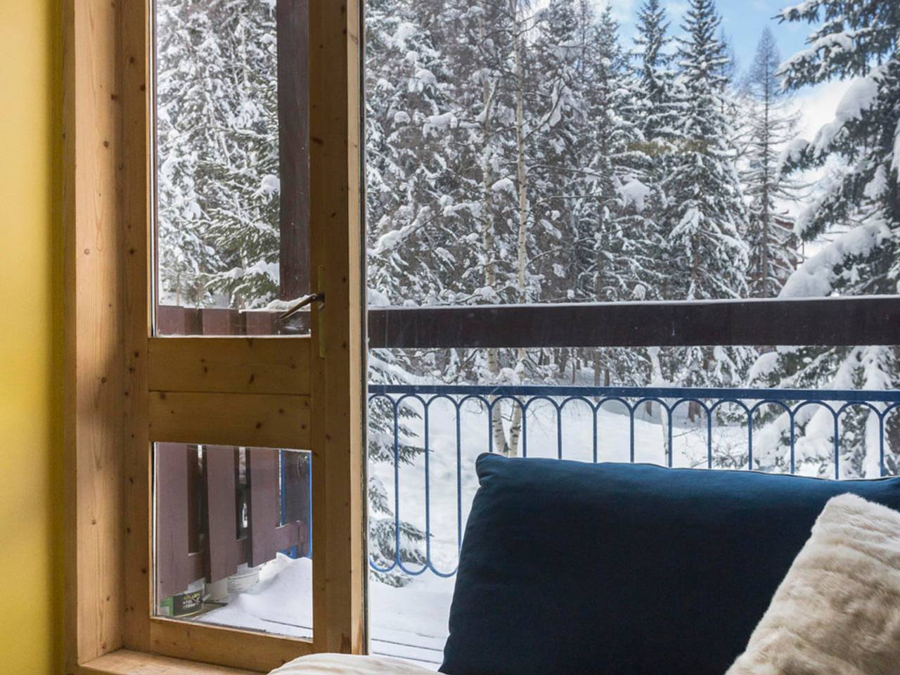 Entire studio, Renovated studio in center with balcony and free wifi in Les Arcs, Bourg-Saint-Maurice