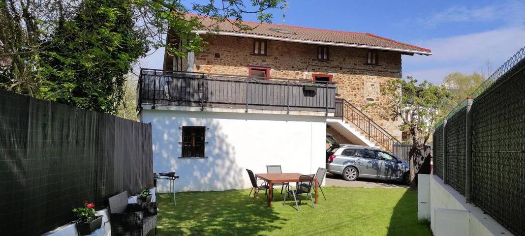 Casa de vacaciones para 4 personas, con vistas y jardín en Vizcaya