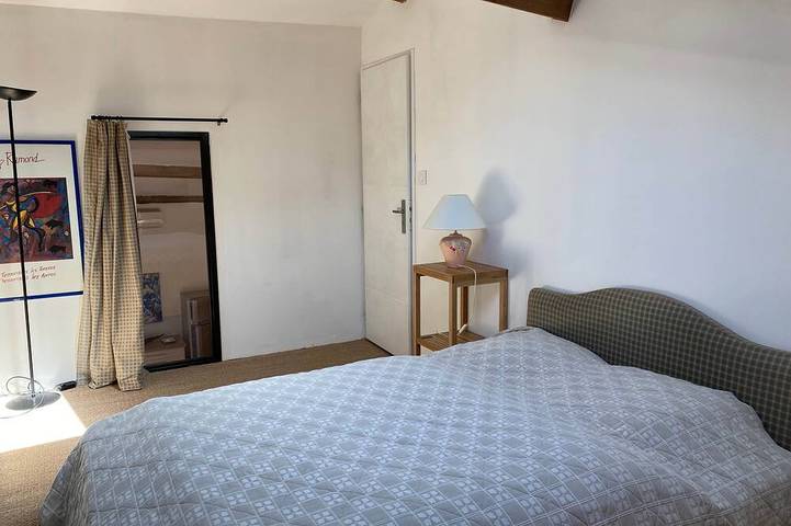 Gîte pour 4 personnes, avec jardin et piscine à Saint-Hilaire-de-Brethmas - 3