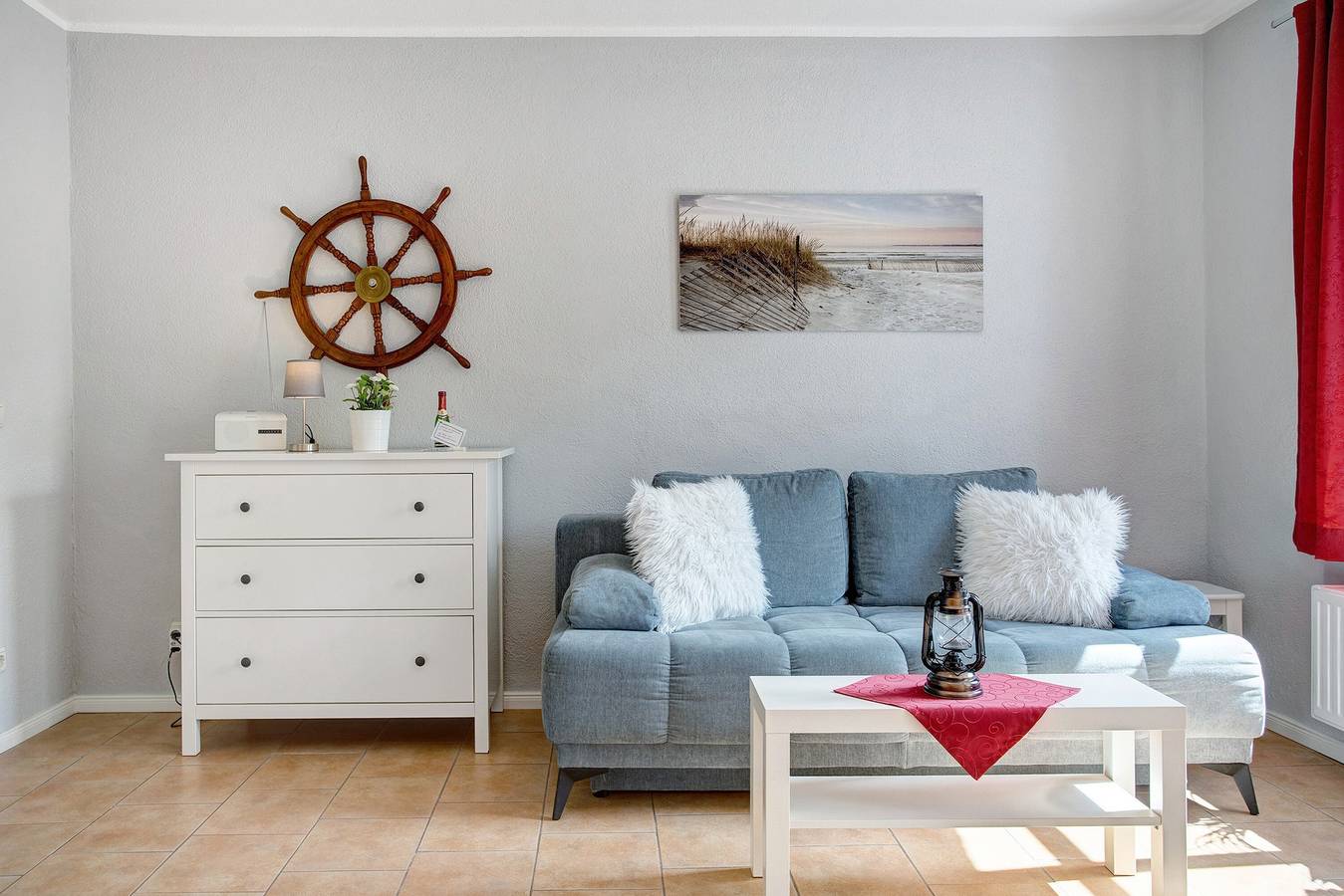 Ganze Wohnung, Ferienwohnung 'Kapitänsferienhaus Admiralität' mit Gemeinschaftsterrasse und Wlan in Schaprode, Rügen
