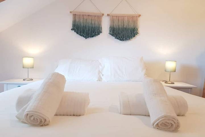 Ganze Wohnung, Zentrale und nette Wohnung im traditionellen Chalet in Sintra, Naturpark Sintra-Cascais
