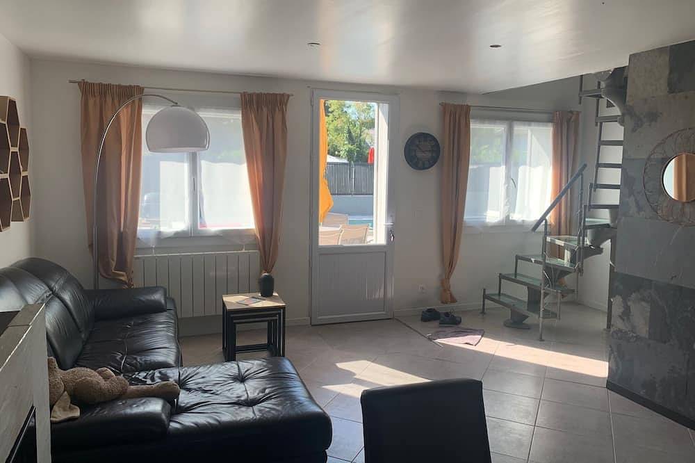 House with heated pool located 5 minutes from the bay of La Baule in Saint-Nazaire, Côte d'Amour