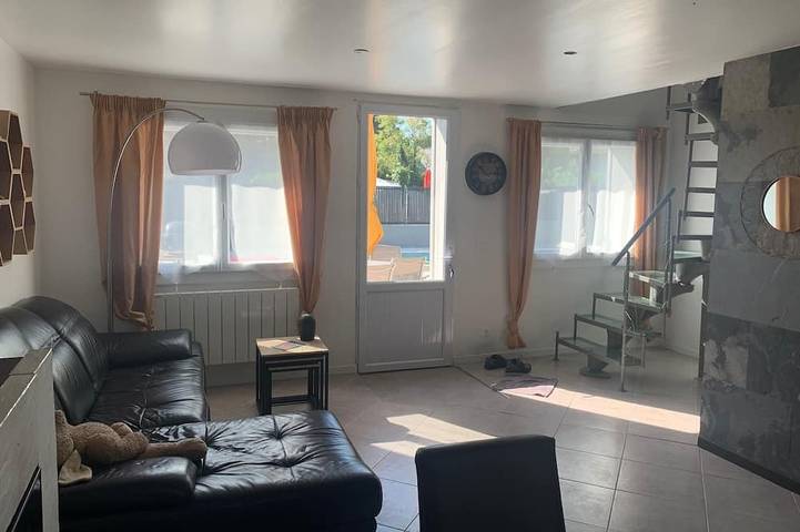 House with heated pool located 5 minutes from the bay of La Baule in Saint-Nazaire, Côte d'Amour
