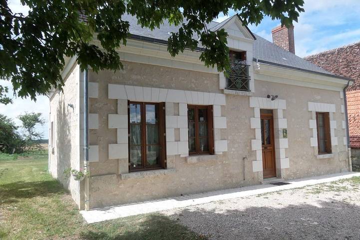 Gîte pour 6 personnes, avec terrasse et jardin à Sambin