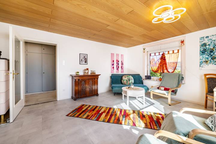 Hel lägenhet, Holiday Apartment 'Hund Und Kind' with Shared Terrace, Garden & Wi-Fi in Oberndorf am Neckar, Central Black Forest