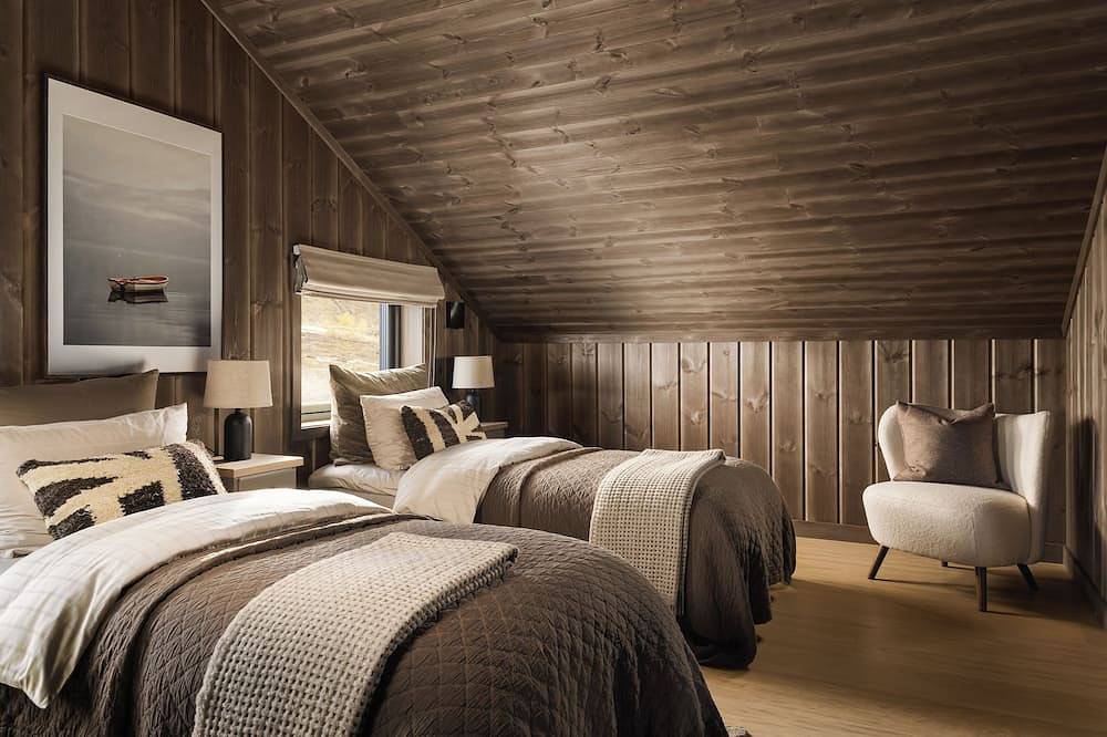 Villa Lakehouse Cedar with sauna, jacuzzi & boat (optional) in Vråvatn, Kviteseid