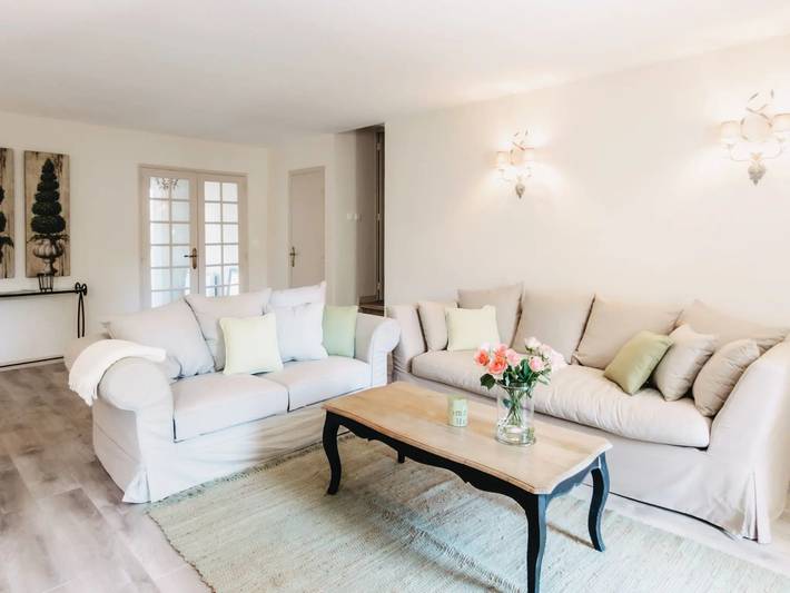 Gîte pour 10 personnes, avec piscine et jardin à Armissan - 3