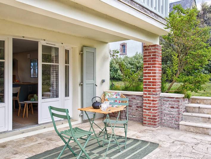 Gîte pour 2 personnes, avec jardin et terrasse dans Plage du Hôme