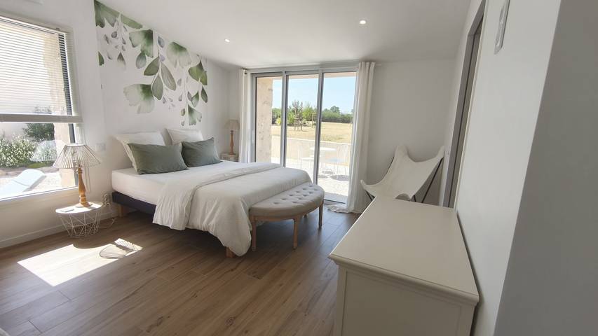 Chambre d'hôtes À L'orée Des Bois « Chambre Maritxu » avec terrasse privée, jardin commun et Wi-Fi in La Gaubretière, Vallée de la Loire