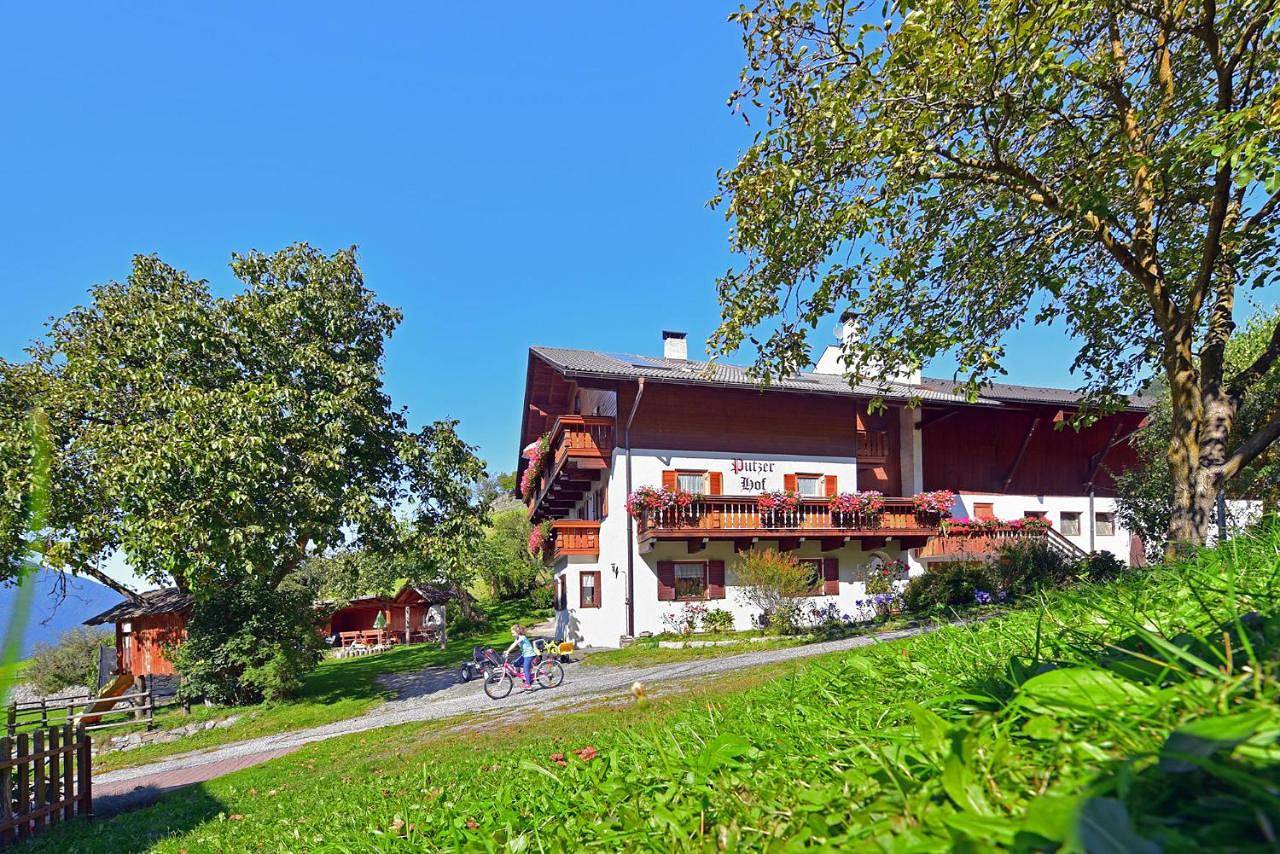 Ganze Wohnung, One-Bedroom Apartment with Balcony in Karnol, Brixen
