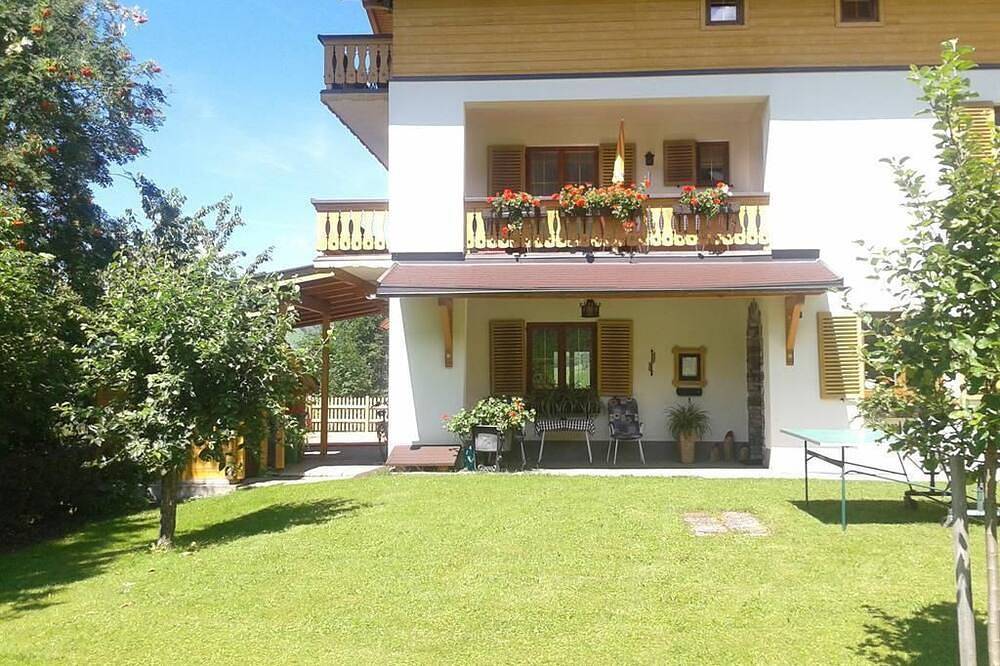 Double room with shower / Wc - Café Wagrain, bed and breakfast in Wagrain, Ski Amadé
