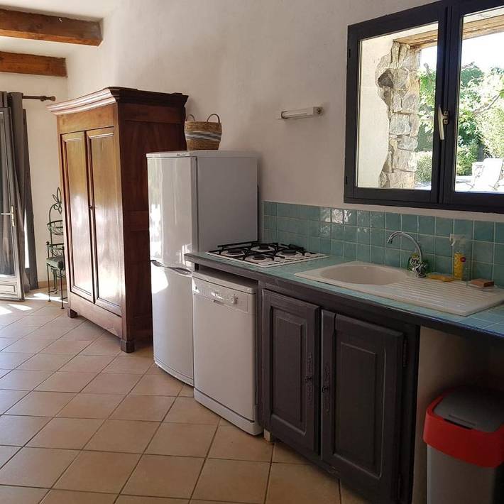 Location de vacances pour 12 personnes, avec Terrasse ainsi que Jardin et Piscine à Saint-Julien-de-la-Nef - 4