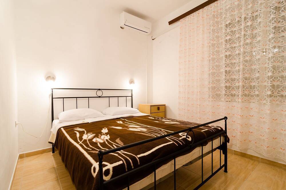 Guest House Kiko - Budget Doppelzimmer - Nr. 2 in Pomena, Mljet