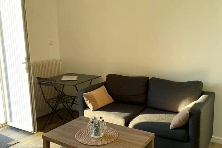 Apartamento entero, Small one-bedroom apartment near downtown in La Roche-sur-Yon, Valle del Loira