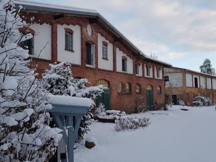 Ferienwohnung für 3 Personen, mit Garten und Sauna sowie Seeblick, kinderfreundlich in Behren-Lübchin