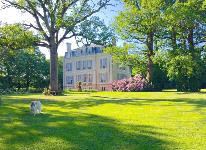 Cottage pour 2 personnes, avec vue et jardin à Boussac