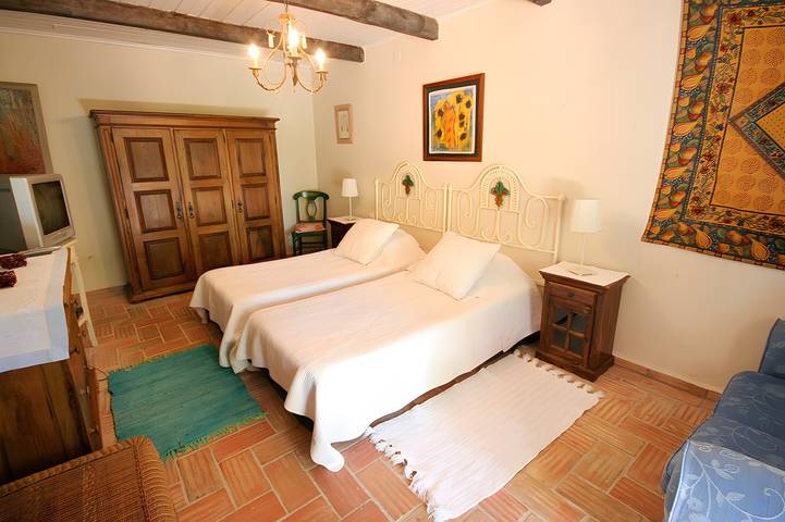 Quinta das Achadas – Zimmer Oleander in Lagos mit Gemeinschaftspool, Natur & Frühstück in Odiáxere, Faro Distrikt