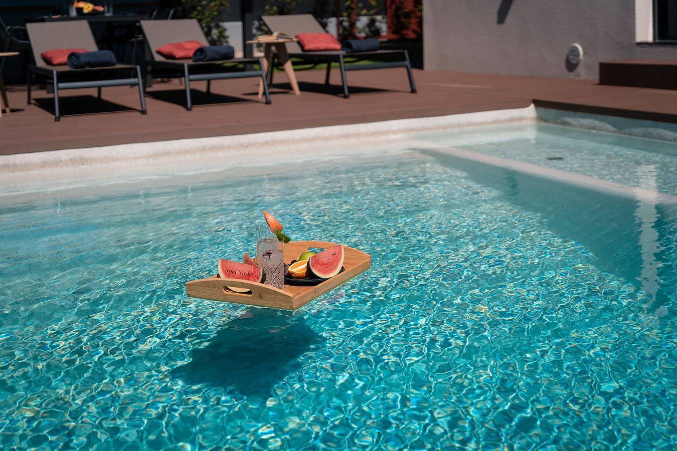 Noble strandnahe Villa mit Meerblick, Privatpool, Gym, nur 700 Meter zum Strand in Poreč, Grad Poreč