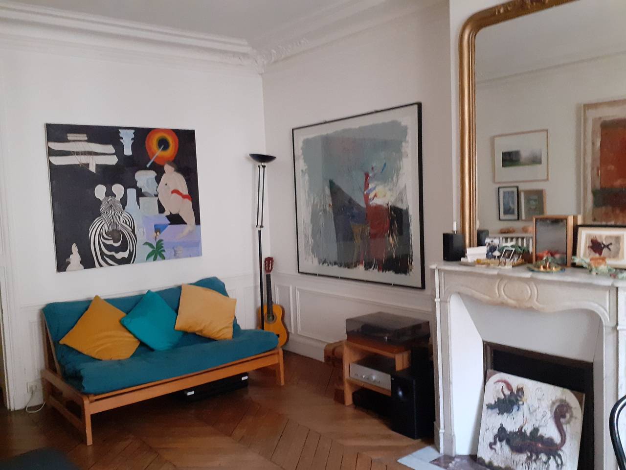 Apartamento de férias inteiro, Paris - Apartment - Sleeps 5 - Metro Access in Paris, Ilha de França