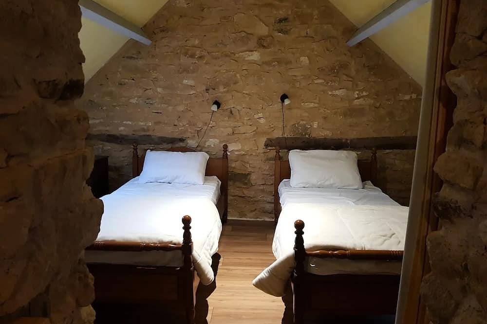 Maison de vacances Les Figuiers Climatise- Pierre et Bois -  avec piscine 6 personnes in Le Buisson-de-Cadouin, Périgord Noir