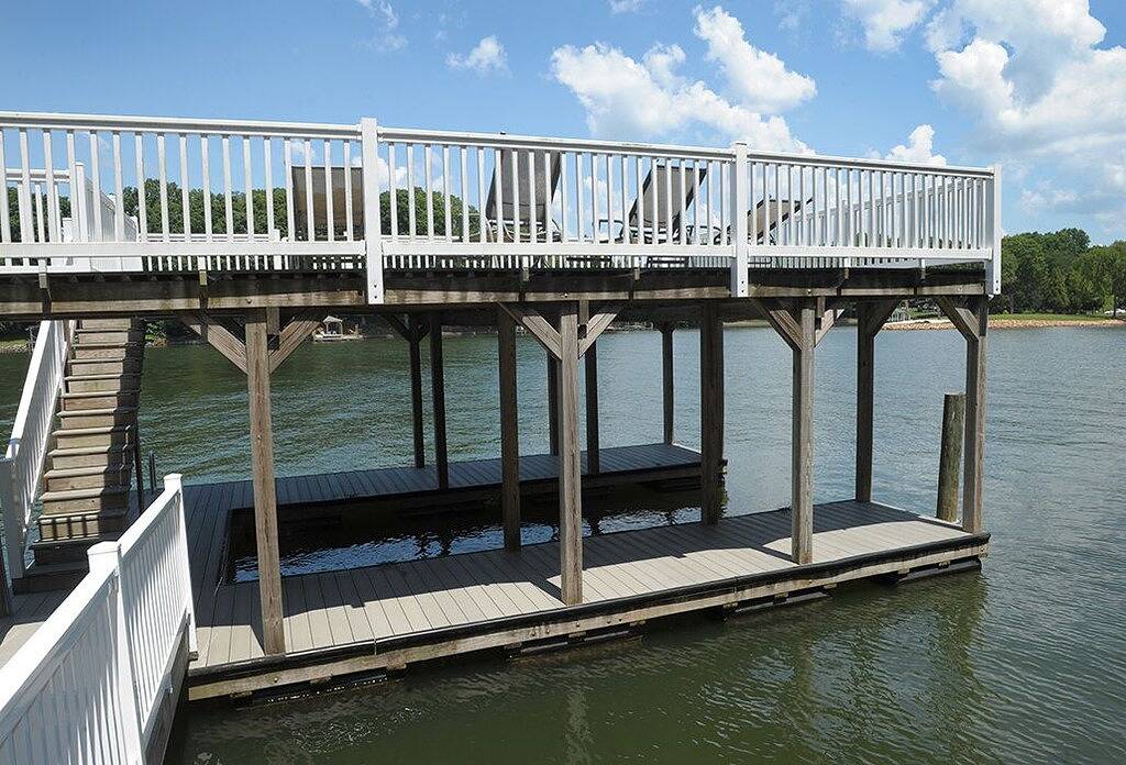 Lake Front Home mit schönen Veiw und tiefem Wasser in Lake Norman