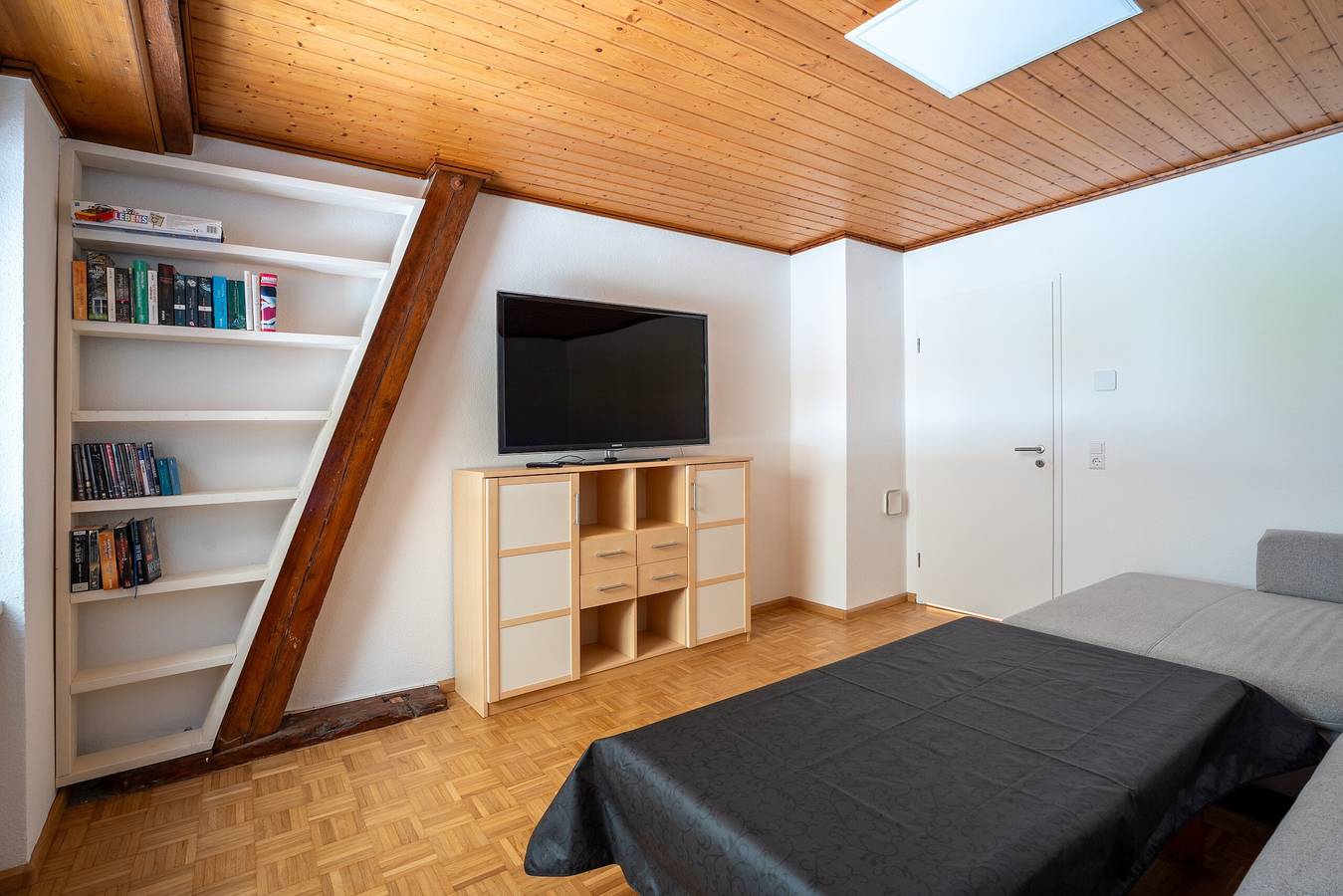 Ganze Wohnung, Apartment 'Agnes' mit Gemeinschaftspool, privater Terrasse und Wlan in Rheinfelden (Baden), Südschwarzwald