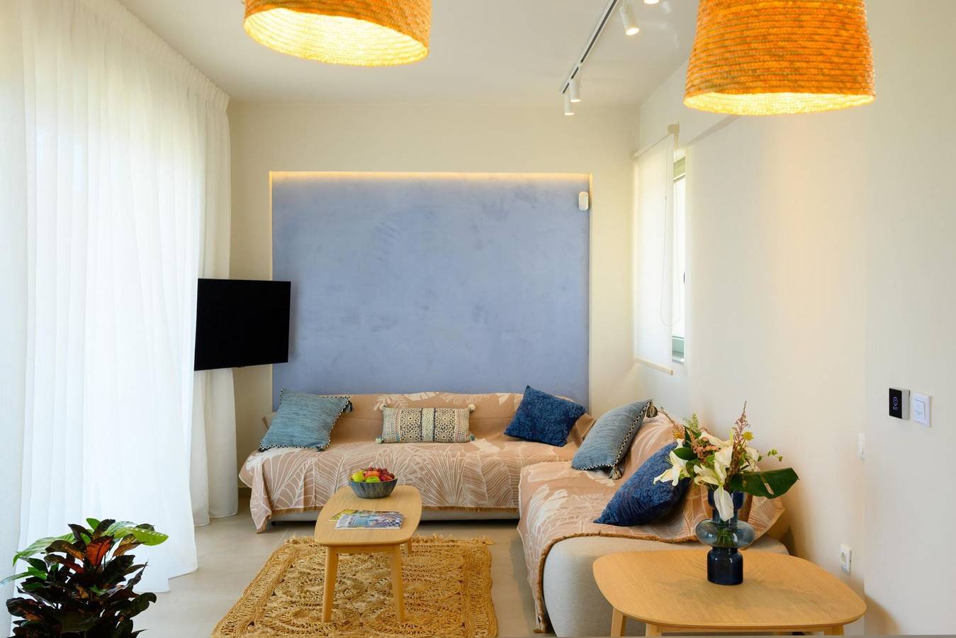 Entire apartment, Branch Suite w Shared Pool by Roots Suites in Lasithi