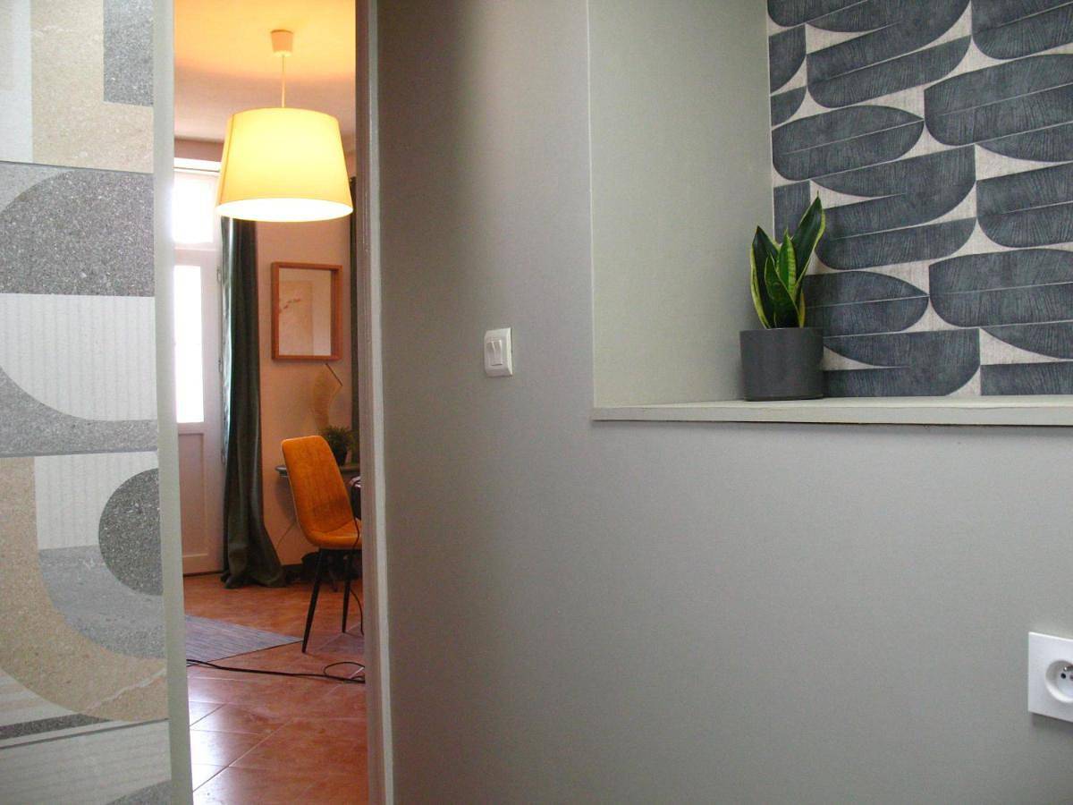 One-Bedroom House in Leyme, Lot