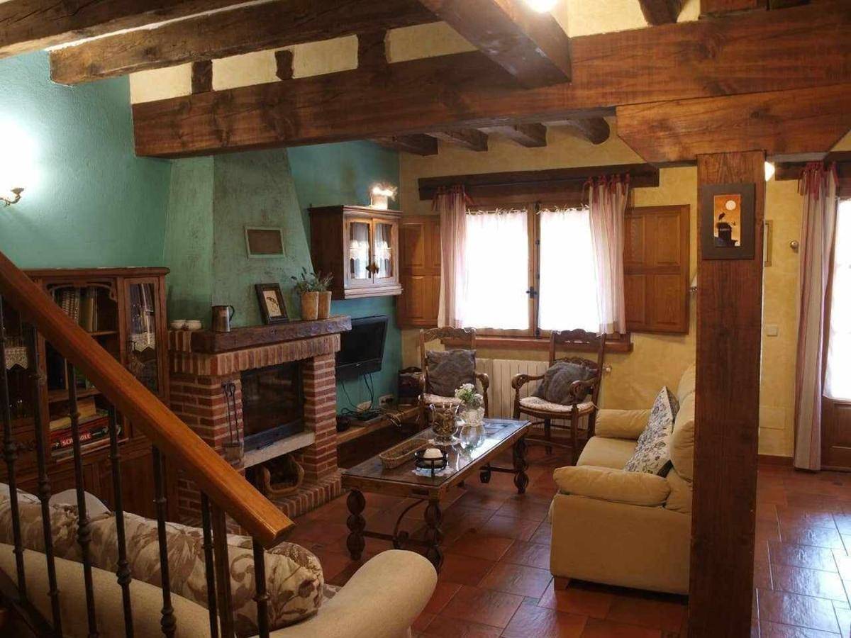 Casa Rural Eco con Encanto junto a Segovia s.Xviii in Cabanillas del Monte, Torrecaballeros