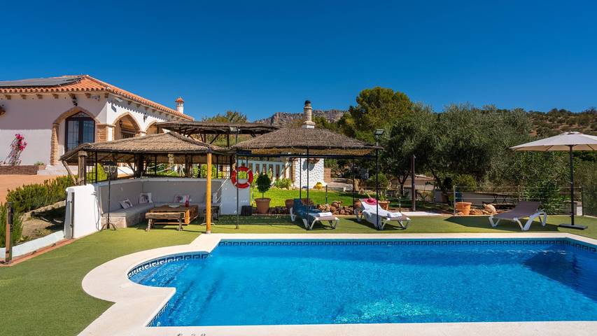 Casa rural para 6 personas, con balcón/terraza y piscina, Se admiten mascotas en Villanueva de la Concepción - 3
