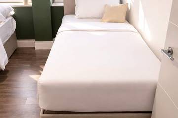 Glamping for 7 People in Brighton, Sussex, Photo 3