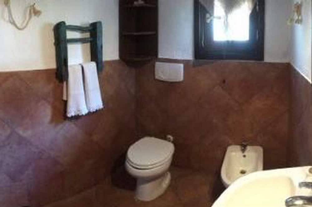 Skidia Apartment 1 with 50m² (4 beds + 2 extra beds possible) in Thassos