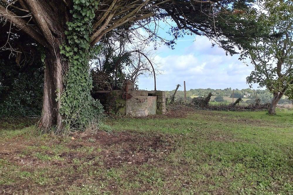 Ne loue plus in Billiers, Côte des Mégalithes