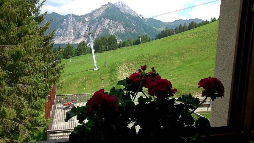 Ferienwohnung für 6 Personen, mit Ausblick und Garten