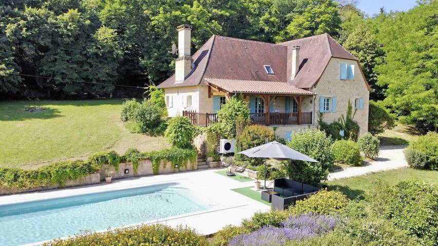Apartamento vacacional entero, Le Chatelet, private swimming pool in Manaurie, Les Eyzies