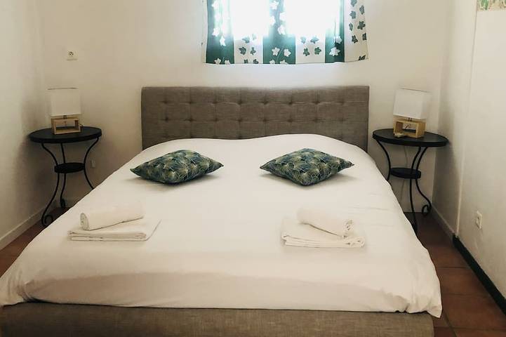 Chambre d’hôte pour 4 personnes, avec jardin et piscine à Fontaine-de-Vaucluse - 4