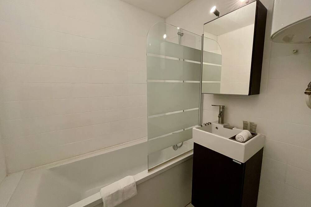 Ganze Wohnung, La Marina-Studio-Ensuite Bad-Hafenblick in Calais, Calais und Umgebung