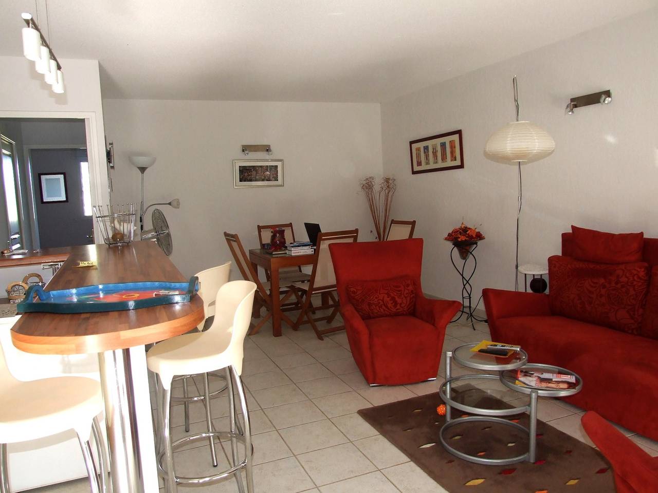 Entire apartment, Apartment with terrace in Fréjus, 70 m², shared pool in Frejus, Mediterranean Coast (France)
