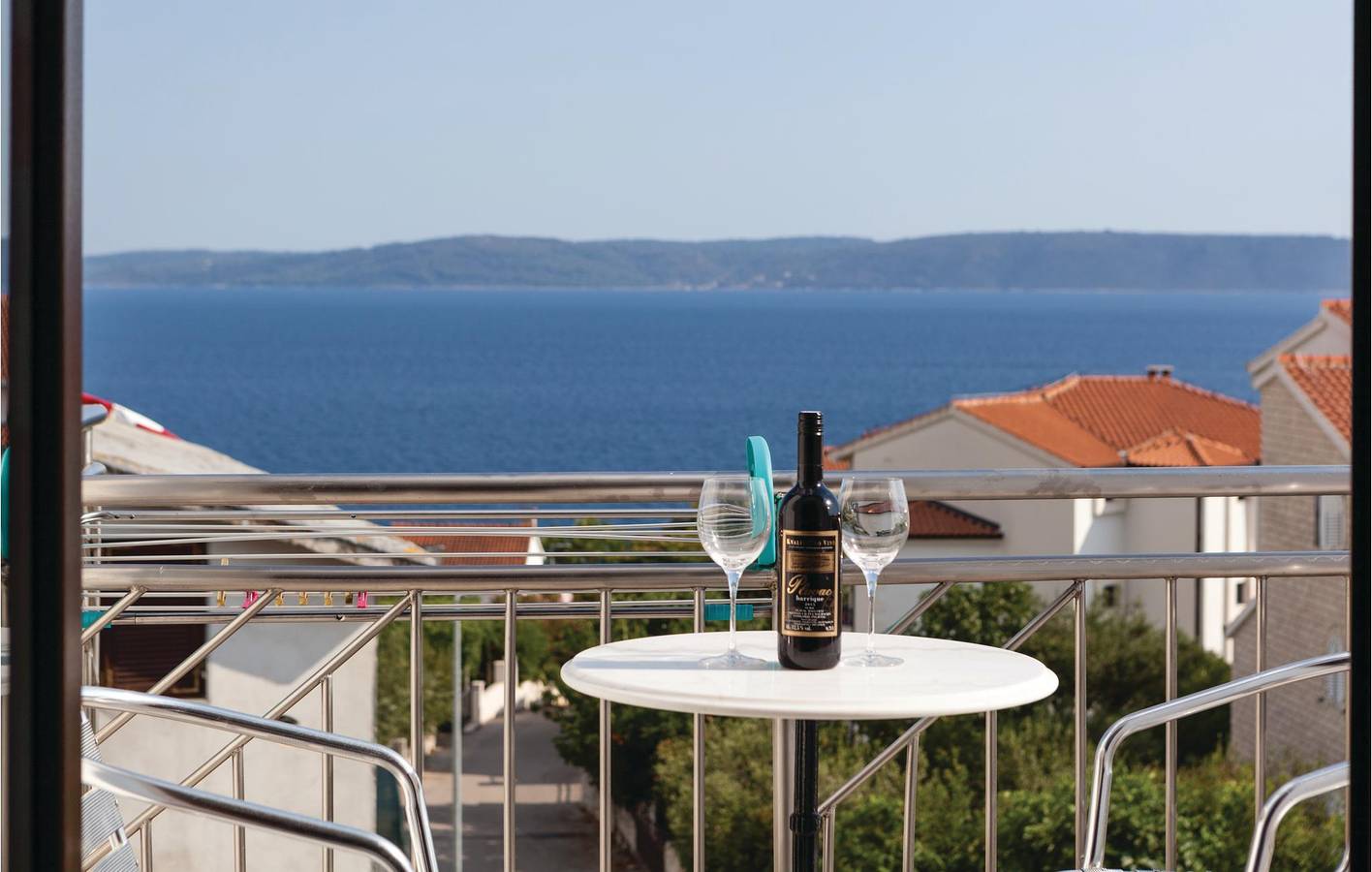 Ganze Ferienwohnung, Gemütliche Ferienwohnung mit Pool, WLAN und Terrasse in der Nähe des Strandes Uvala Bočići in Okrug Gornji, Ciovo