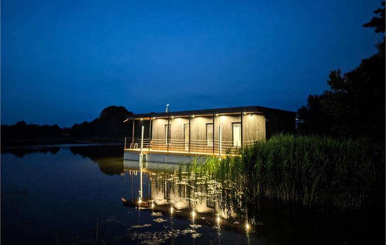 Hausboot für 6 Personen mit Garten in Ermland-Masuren