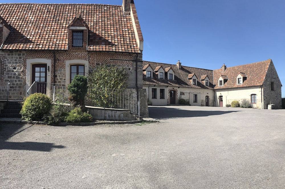 Location De Vacances pour 13 Personnes dans Tingry, Région de Boulogne-sur-Mer