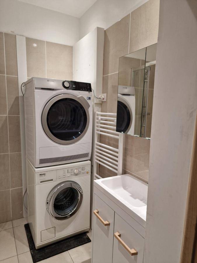 Appartement entier, Two-Bedroom Apartment in Contamine-sur-Arve, Région de Bonneville