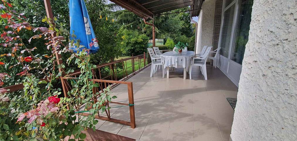 Ganze Ferienwohnung, Ferienwohnung im Ortszentrum mit Klimaanlage, nur 500 m vom Thermalbad in Zalakaros, Balaton Region