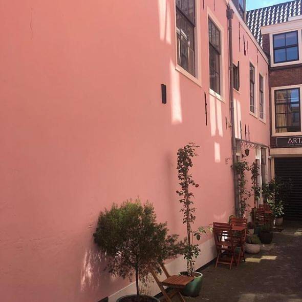 Bookstor Atelier in La Haye, Stadsgewest Haaglanden
