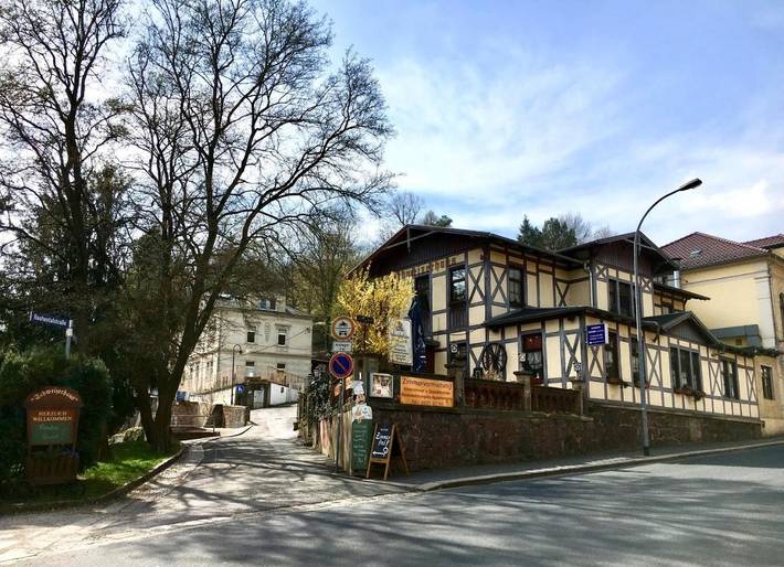 BnB für 4 Personen, mit Terrasse und Garten sowie Sauna in Meißen