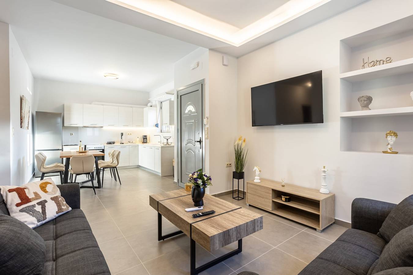 Ganze Wohnung, Ferienwohnung für 5 Personen mit Balkon/Terrasse in Golf von Kyparissia