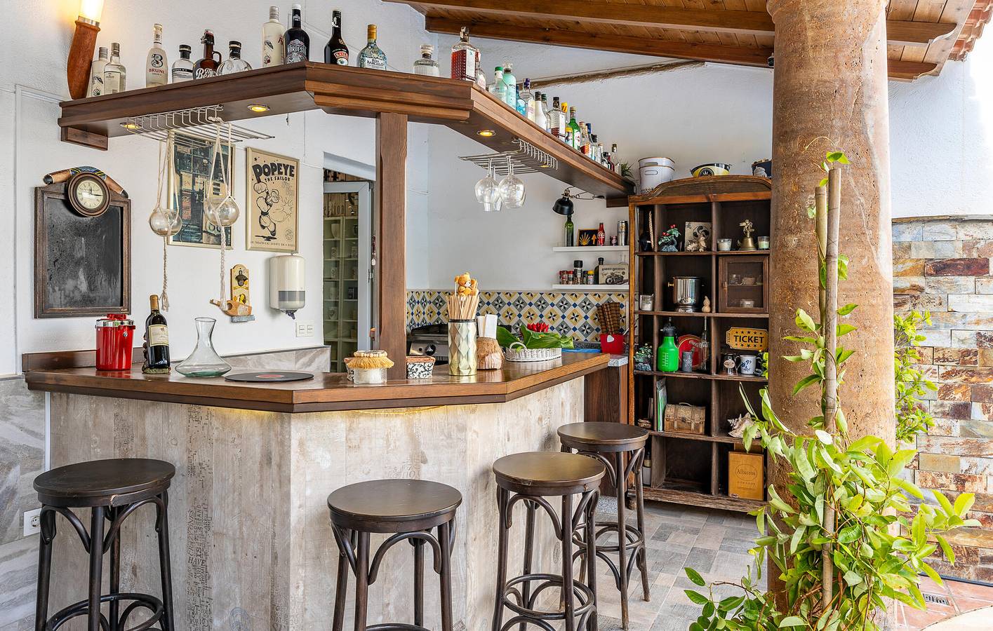 Acogedor apartamento cerca de Illora - Piscina, AC, WiFi y Grill in Íllora, Provincia de Granada