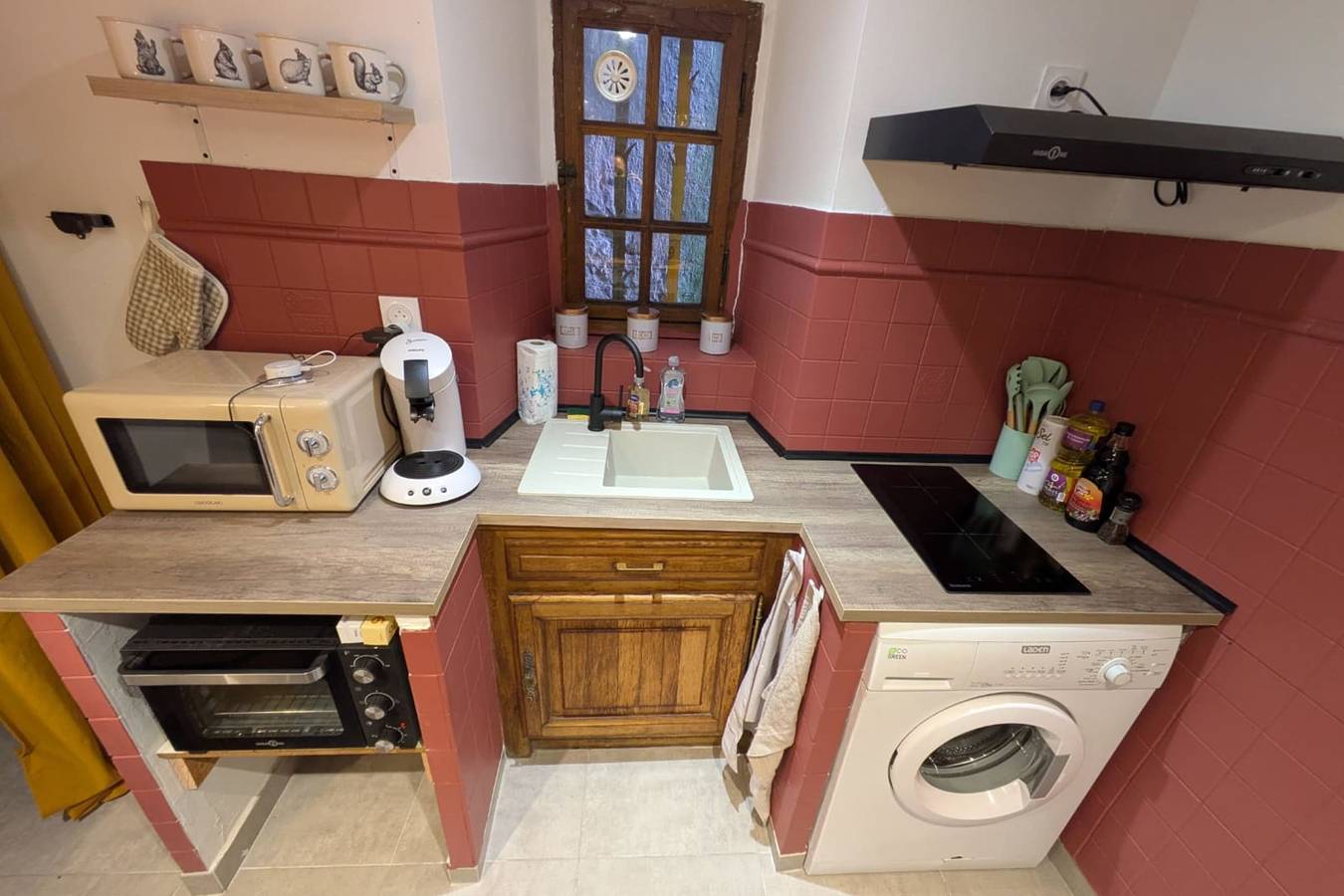 Ganze Wohnung, La Cachette Floracoise - Cosy T2 au cœur de Florac • Centre & calme in Florac-Trois-Rivières, Cevennen