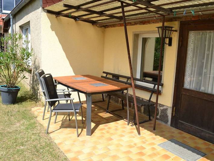 Ganze Ferienwohnung, Ferienwohnung und Ferienhaus in Wustrow - Ferienwohnung Jan in Zirtow, Wesenberg