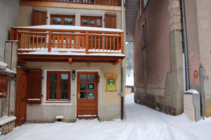 Gîte pour 6 personnes, avec piscine